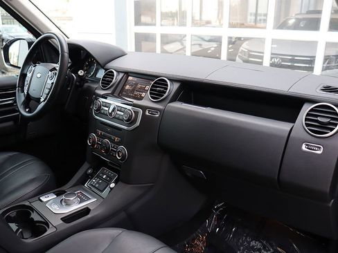 Used 2016 Land Rover LR4 HSE image 14