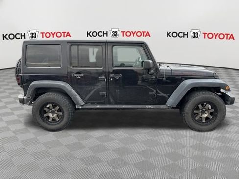 Used 2016 Jeep Wrangler Unlimited Rubicon image 8