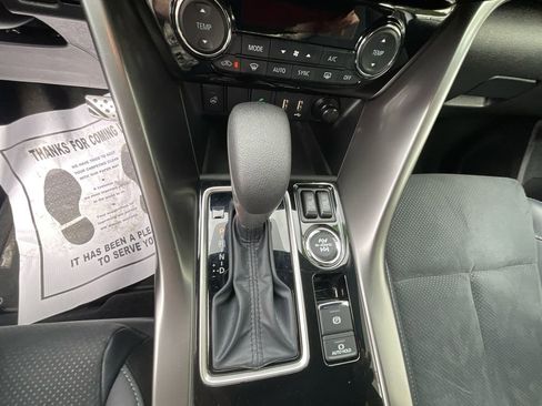 Used 2025 Mitsubishi Eclipse Cross AWD image 20