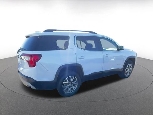 Used 2023 GMC Acadia SLT image 15