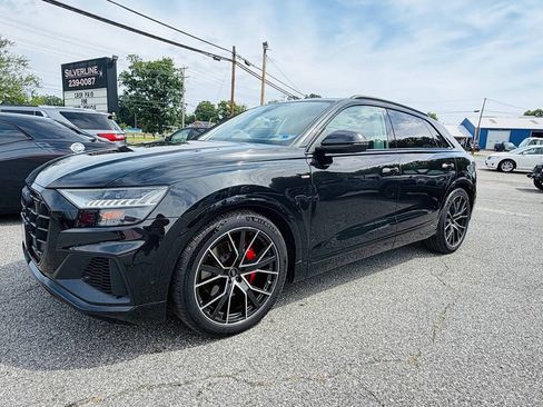 Used 2023 Audi Q8 Prestige AWD/4WD image 2