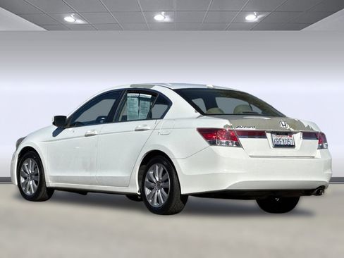 Used 2011 Honda Accord EX-L image 3