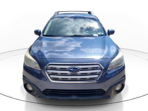 Used 2017 Subaru Outback 2.5i Premium AWD/4WD image 2