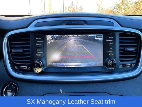 Used 2019 Kia Sorento SX image 13