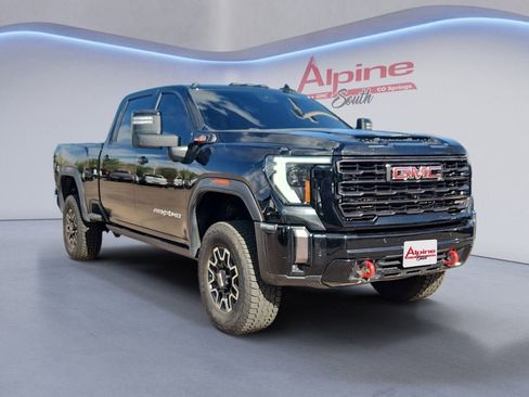 Used 2024 GMC Sierra 2500 AT4X AWD/4WD image 7