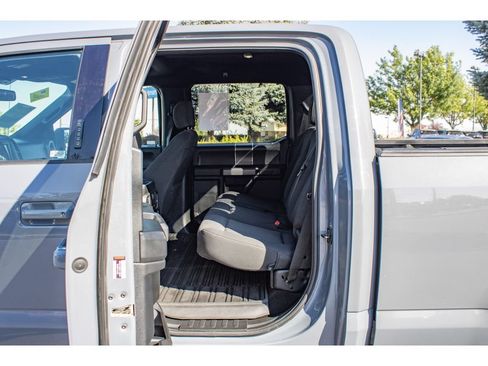 Used 2019 Ford F150 XLT w/ Equipment Group 302A Luxury AWD/4WD image 18
