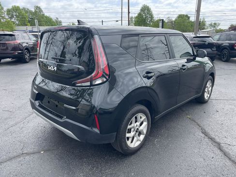 Used 2024 Kia Soul LX w/ Option Group 015 image 4