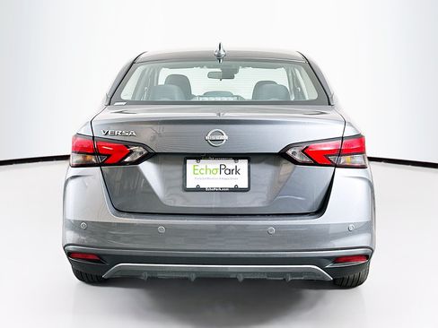 Used 2025 Nissan Versa SV FWD image 7