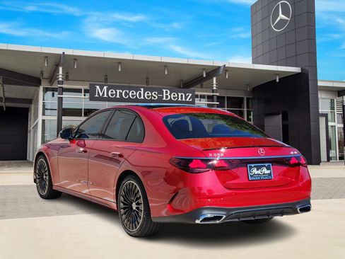 New 2026 Mercedes-Benz E 350 4MATIC Sedan image 4