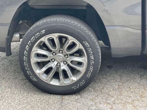 Used 2023 RAM 1500 Laramie AWD/4WD image 9