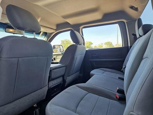 Used 2014 RAM 3500 Tradesman w/ Chrome Appearance Group image 17