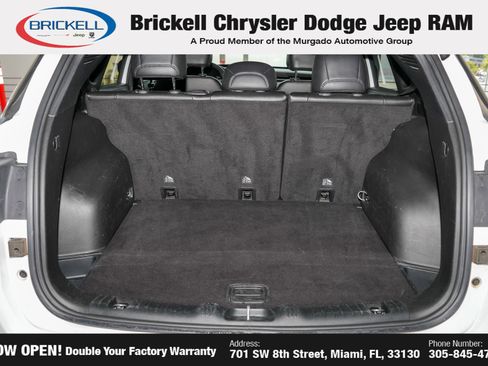 Used 2024 Jeep Compass Latitude AWD/4WD image 9