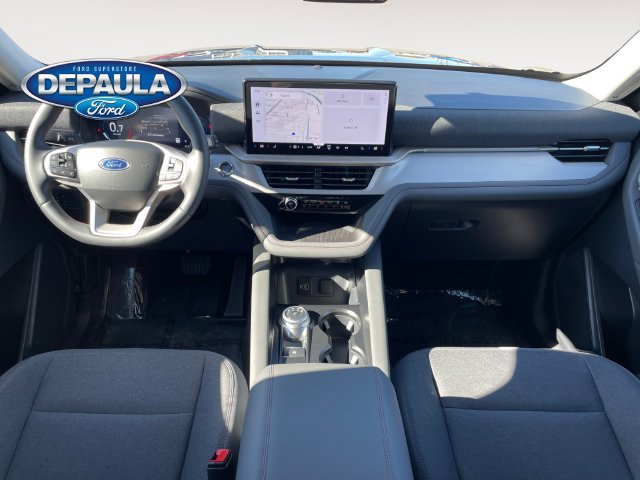 Used 2026 Ford Explorer Active AWD/4WD image 13