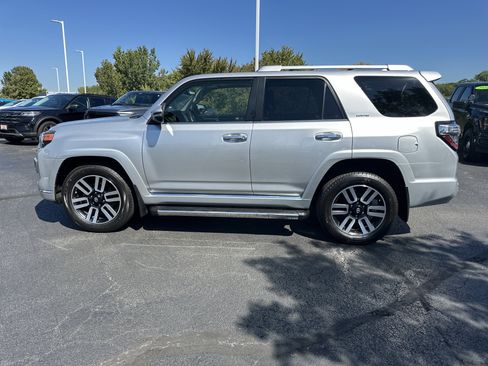Used 2018 Toyota 4Runner Limited image 7