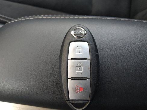 Used 2016 Nissan Murano S w/ Navigation Package AWD/4WD image 32