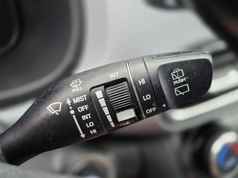 Used 2019 Hyundai Kona Limited image 48