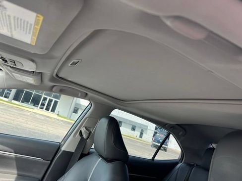 Used 2023 Toyota Camry XSE FWD image 10
