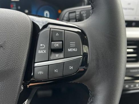 New 2024 Ford Escape SE w/ PHEV Premium Package FWD image 12