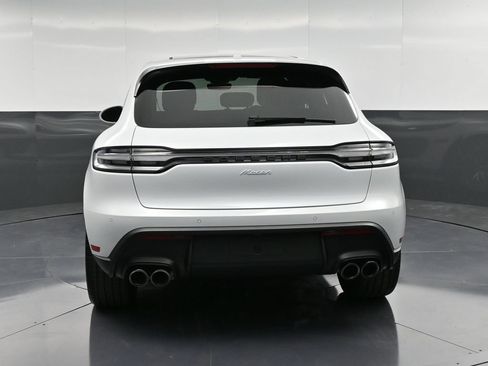 Certified 2026 Porsche Macan AWD/4WD image 7
