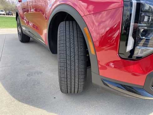 New 2026 Kia Sportage X-Line w/ X-Line Technology Package AWD/4WD image 17