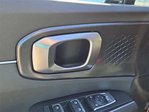 New 2026 Kia Sorento S image 18