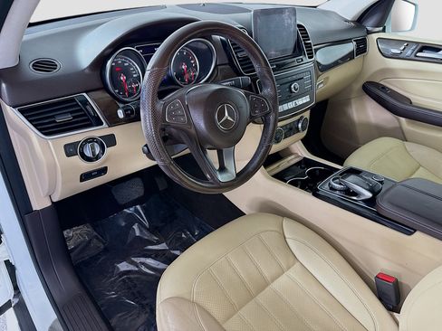 Used 2018 Mercedes-Benz GLE 350 w/ Premium 1 Package image 22