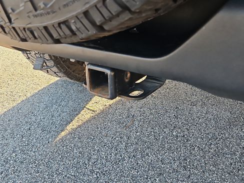 Used 2020 Jeep Wrangler Sport image 13