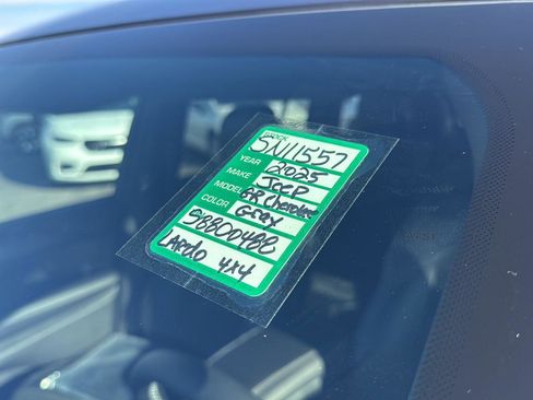 New 2025 Jeep Grand Cherokee Altitude image 40