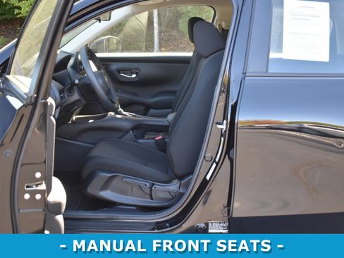 Certified 2024 Honda HR-V LX image 4