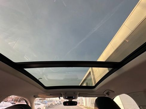 New 2026 Volkswagen Tiguan SE image 32