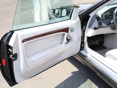 Used 2001 Mercedes-Benz SL 500 image 13