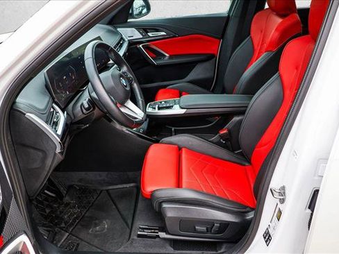 Used 2024 BMW X1 xDrive28i w/ Premium Package image 12