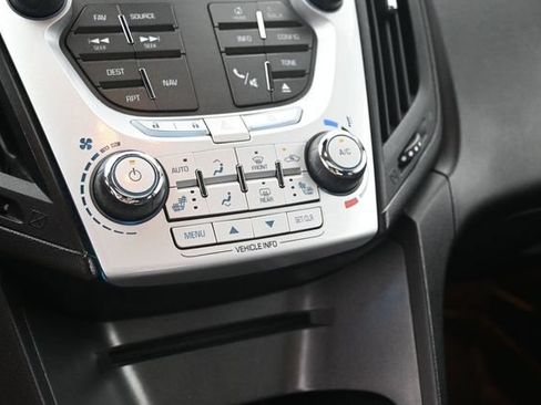 Used 2014 Chevrolet Equinox LTZ AWD/4WD image 23