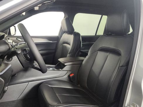 New 2025 Jeep Grand Cherokee Limited w/ Trailer Tow Package image 15