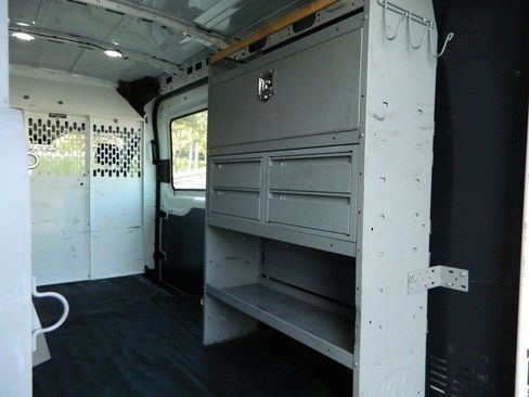 Used 2019 Ford Transit 250 148 Medium Roof RWD image 12