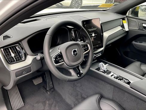 New 2026 Volvo XC60 B5 Ultra w/ Protection Package Premier AWD/4WD image 9