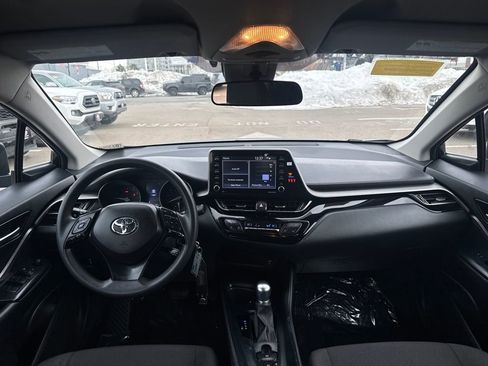 Used 2021 Toyota C-HR LE image 11