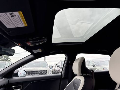 New 2025 Kia K4 GT-Line w/ GT-Line Premium Package image 22