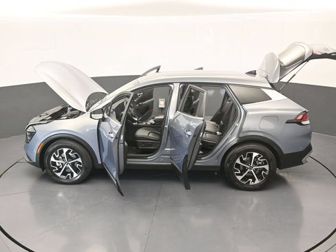 Used 2025 Kia Sportage EX FWD image 65