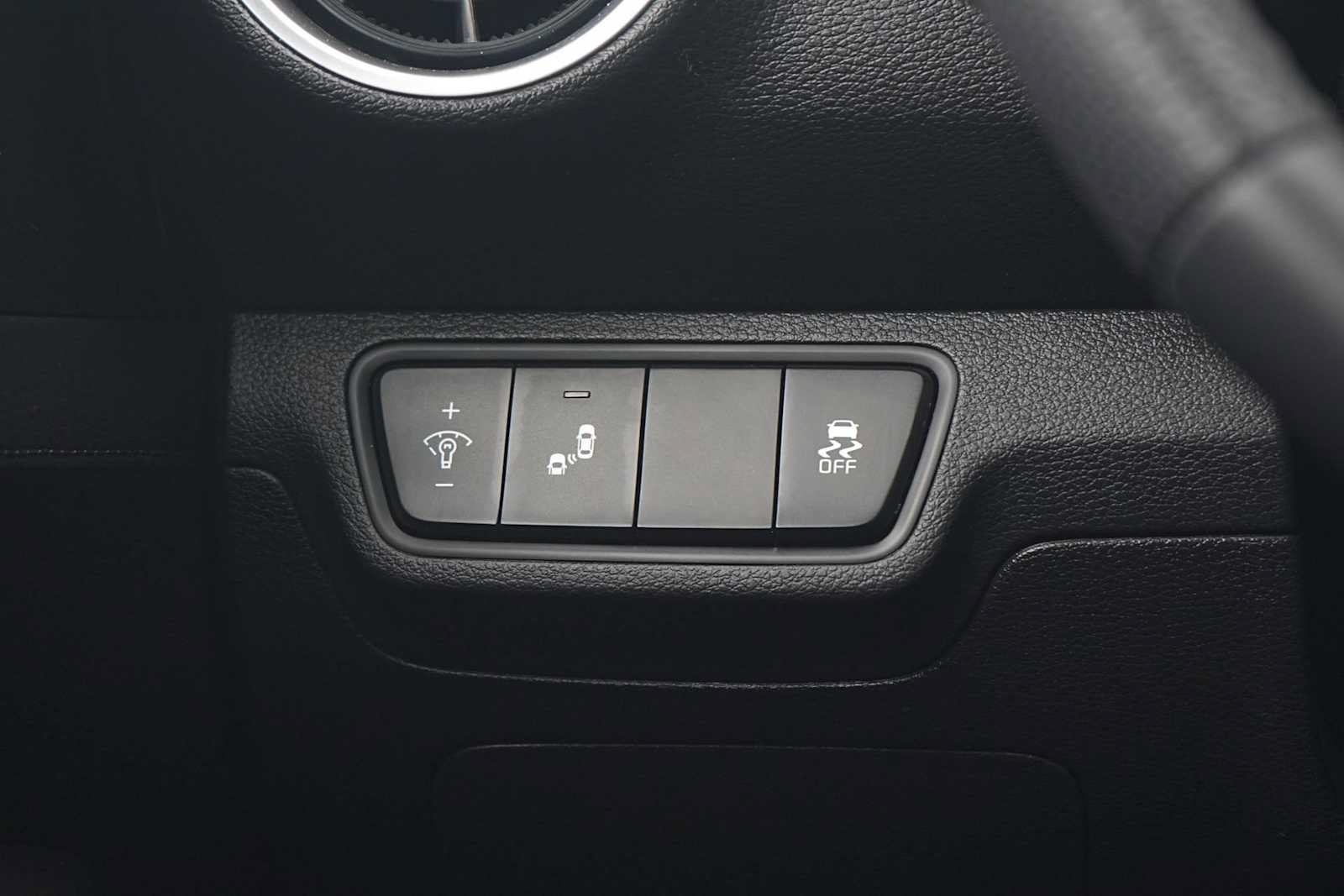 Used 2023 Kia Forte GT-Line FWD image 23