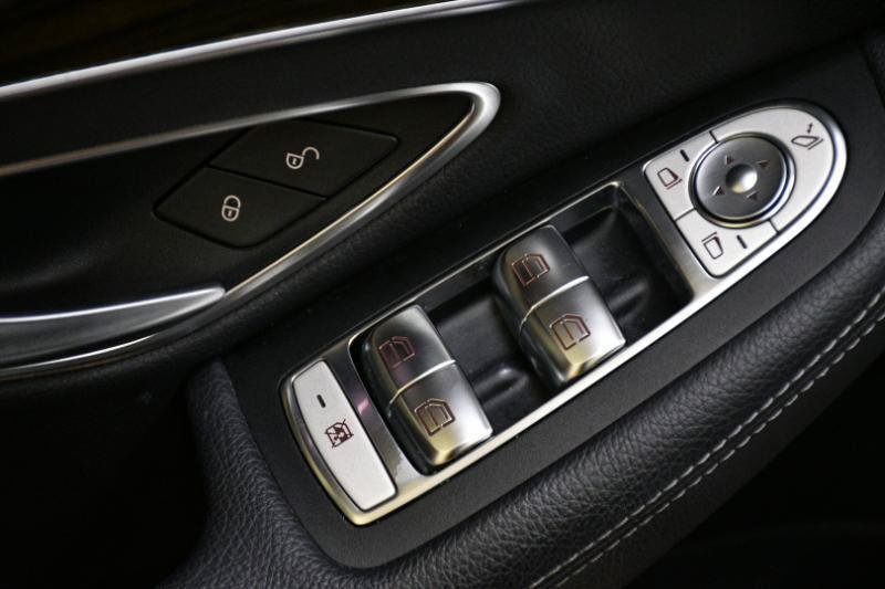 Used 2019 Mercedes-Benz C 300 4MATIC Sedan image 25