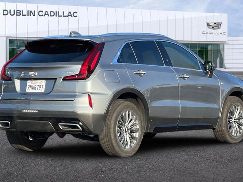 Certified 2025 Cadillac XT4 Premium Luxury image 4
