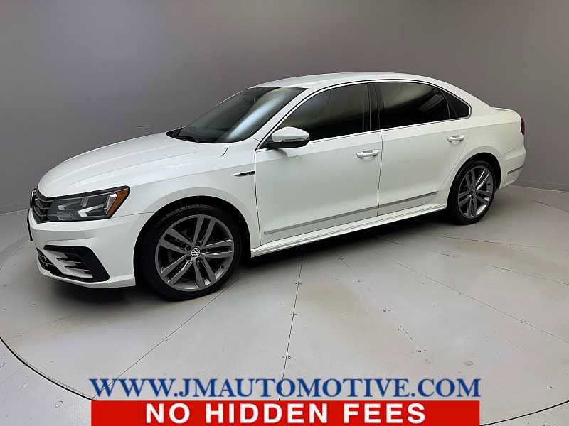 Used 2017 Volkswagen Passat 1.8T R-Line FWD image 1