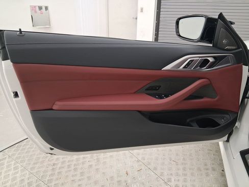 Certified 2025 BMW M440i Convertible w/ Premium Package image 17