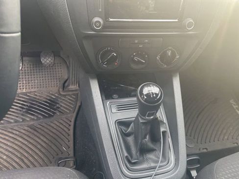 Used 2016 Volkswagen Jetta S FWD image 14