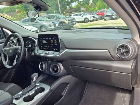 Used 2025 Chevrolet Blazer LT AWD/4WD image 30