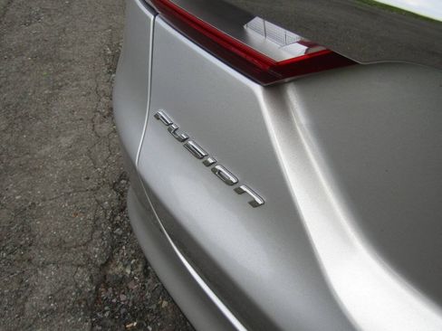 Used 2017 Ford Fusion SE FWD image 29