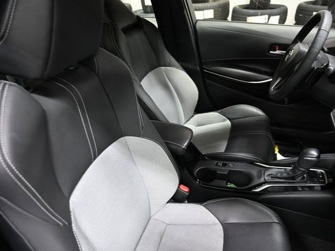 Used 2025 Toyota Corolla XSE image 9