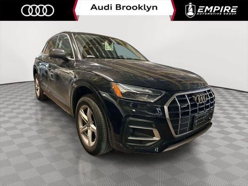 Used 2023 Audi Q5 Premium Plus w/ Convenience Package AWD/4WD image 1