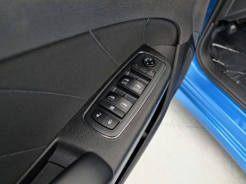 Used 2019 Dodge Charger Scat Pack RWD image 40